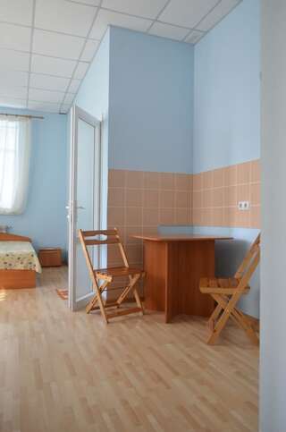 Гостевой дом Guest house Azovets Бердянск Улучшенный двухместный номер с 1 кроватью-10